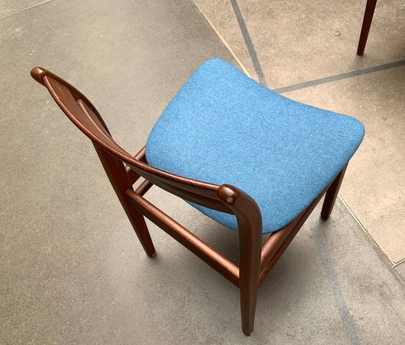 Mid-century walnut dining chairs, 1960s, set of 6.