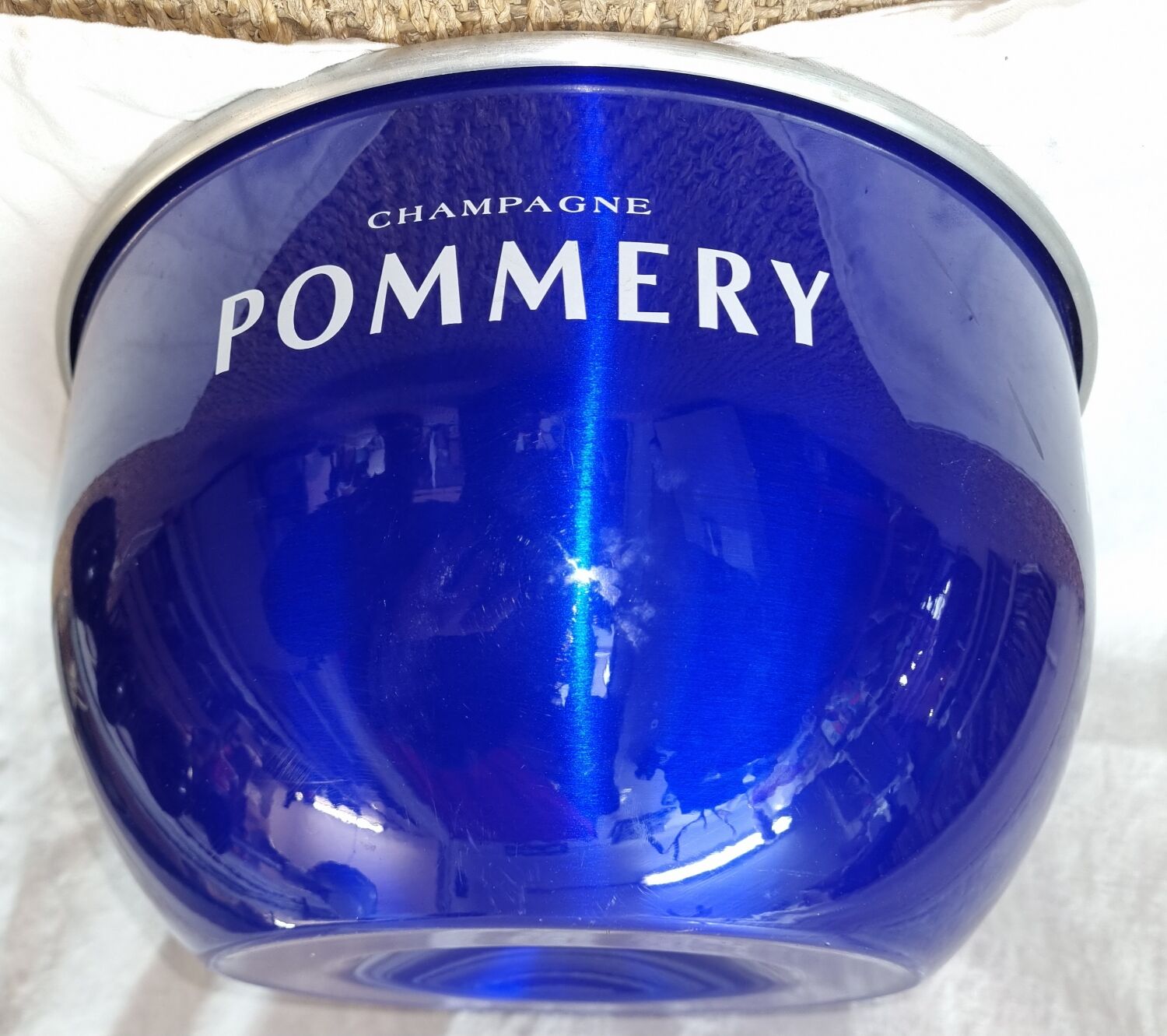 Pommery champagne basin, royal blue aluminum