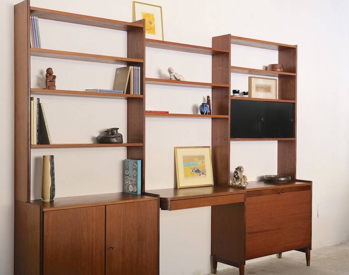 Large Scandinavian wall system in teak with integrated desk – vintage from the 1970s.
