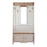 Hemp and Wood Entrance Locker