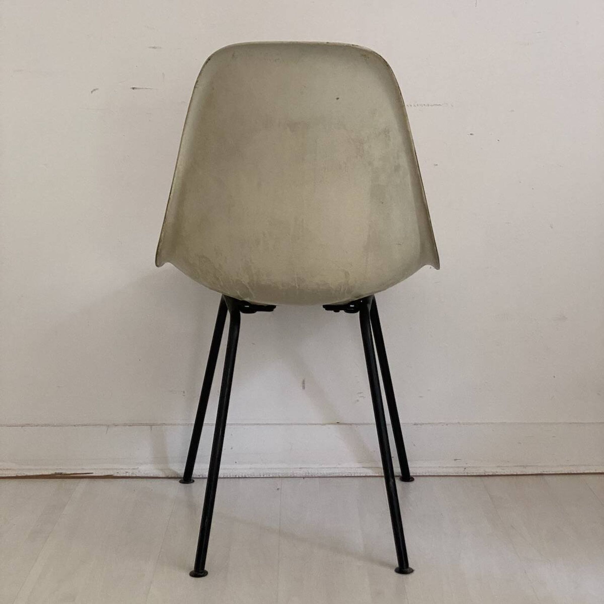 DSX chair by Charles and Ray Eames, Herman Miller edition