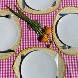 4 yellow placemats
