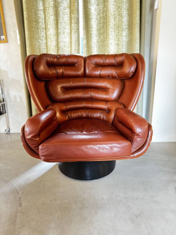 Fauteuil Elda de Joe Colombo coque noir cuir marron