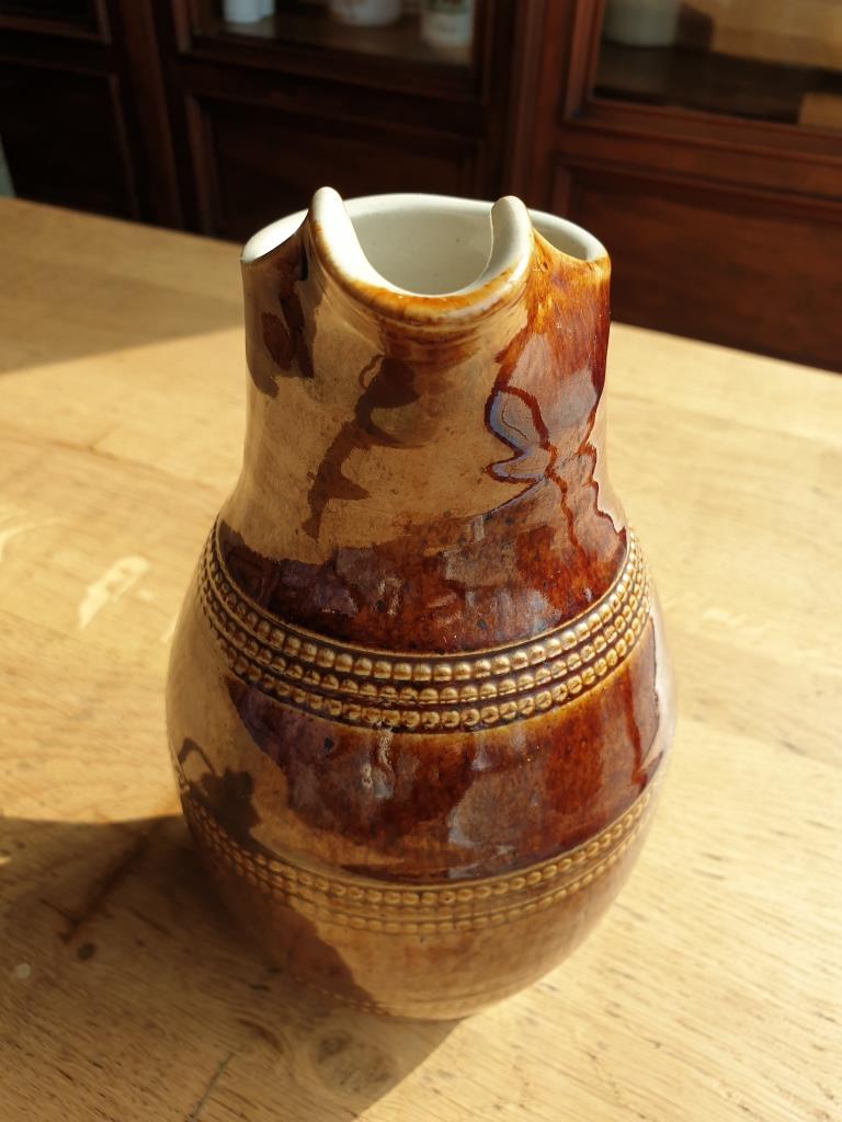 Berry's Berry pussity pitcher Booted medieval artcraft