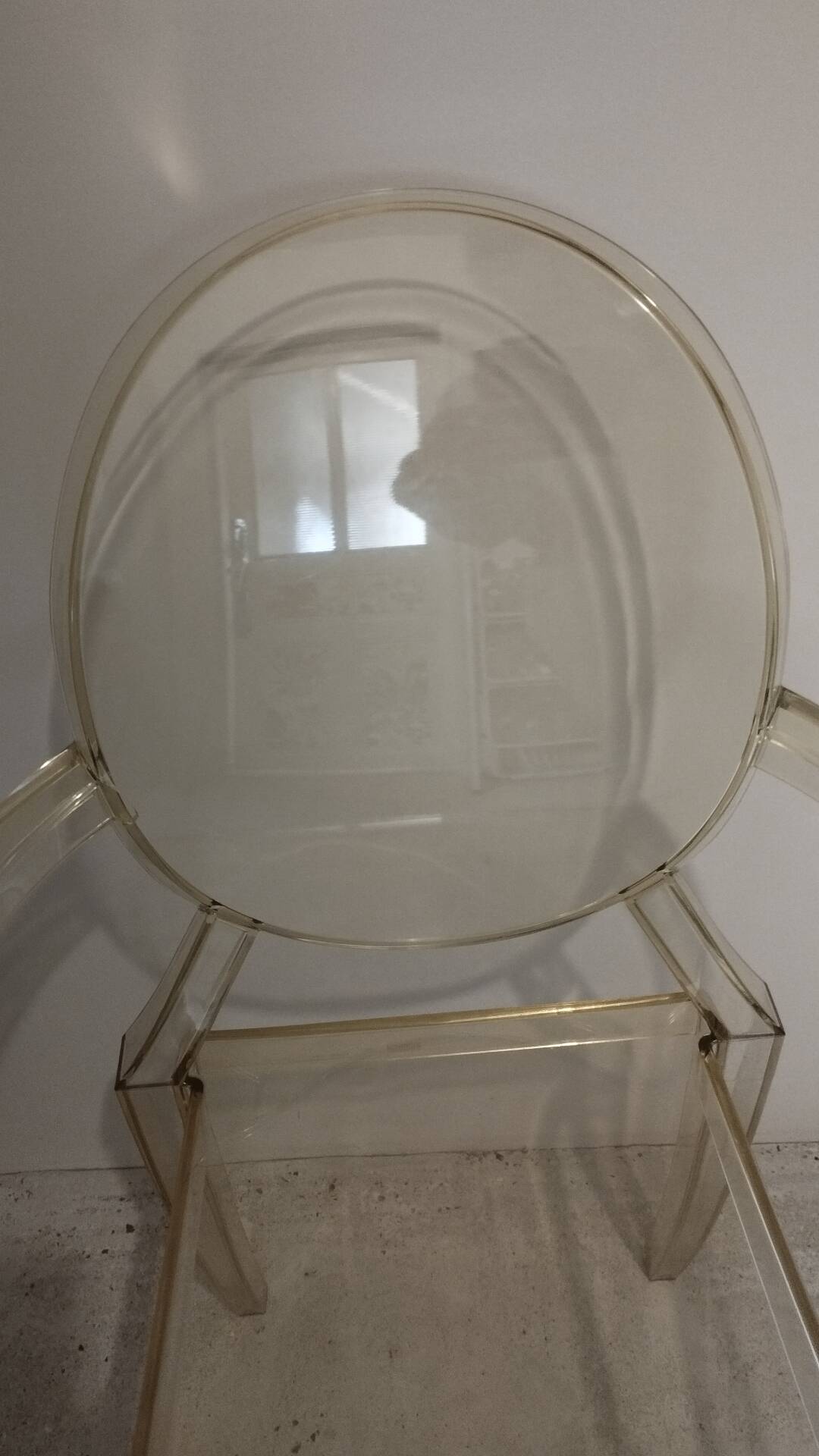 Fauteuil Louis Ghost de Philippe Starck Kartell