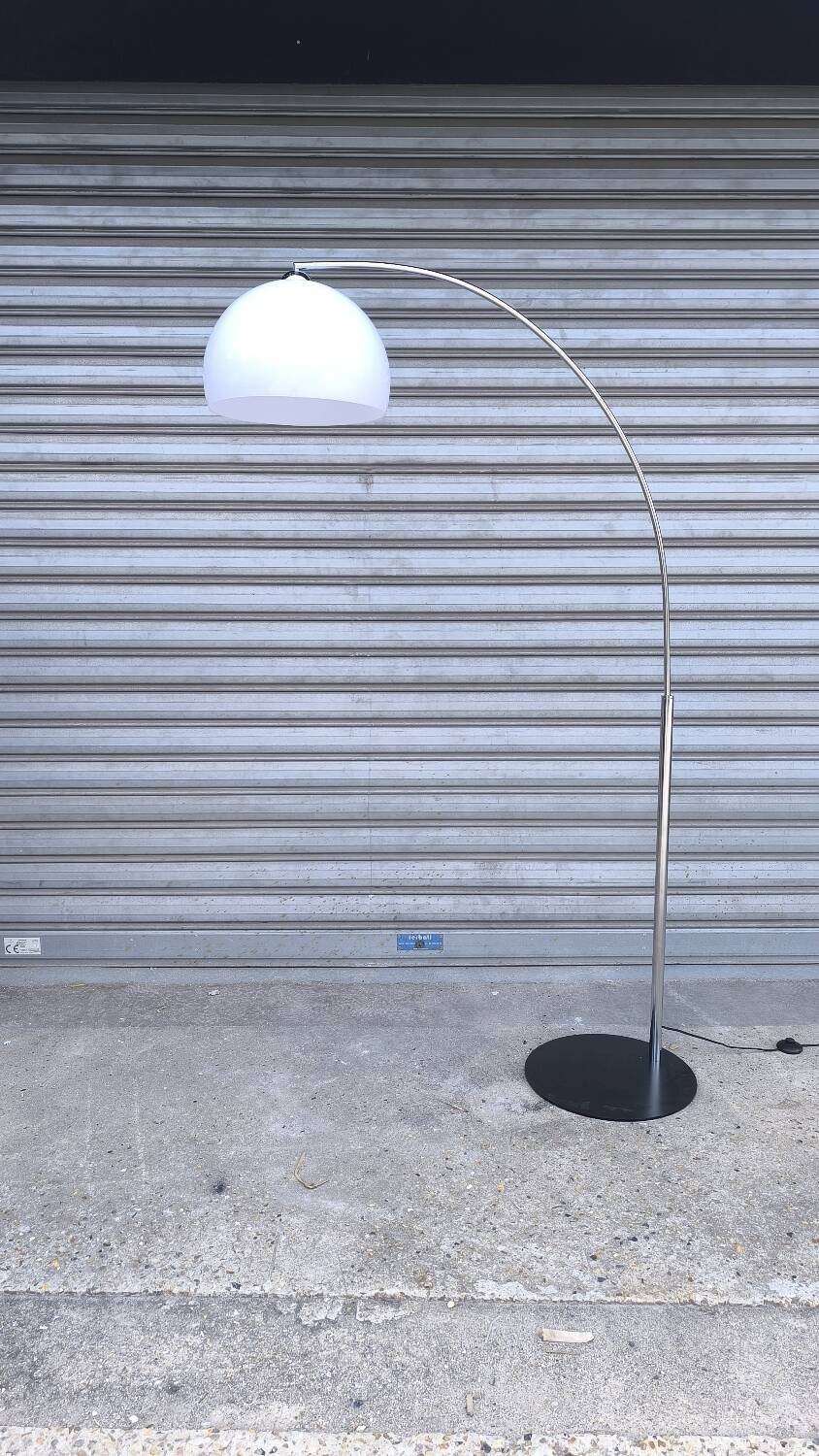 Chrome metal arc floor lamp 1980
