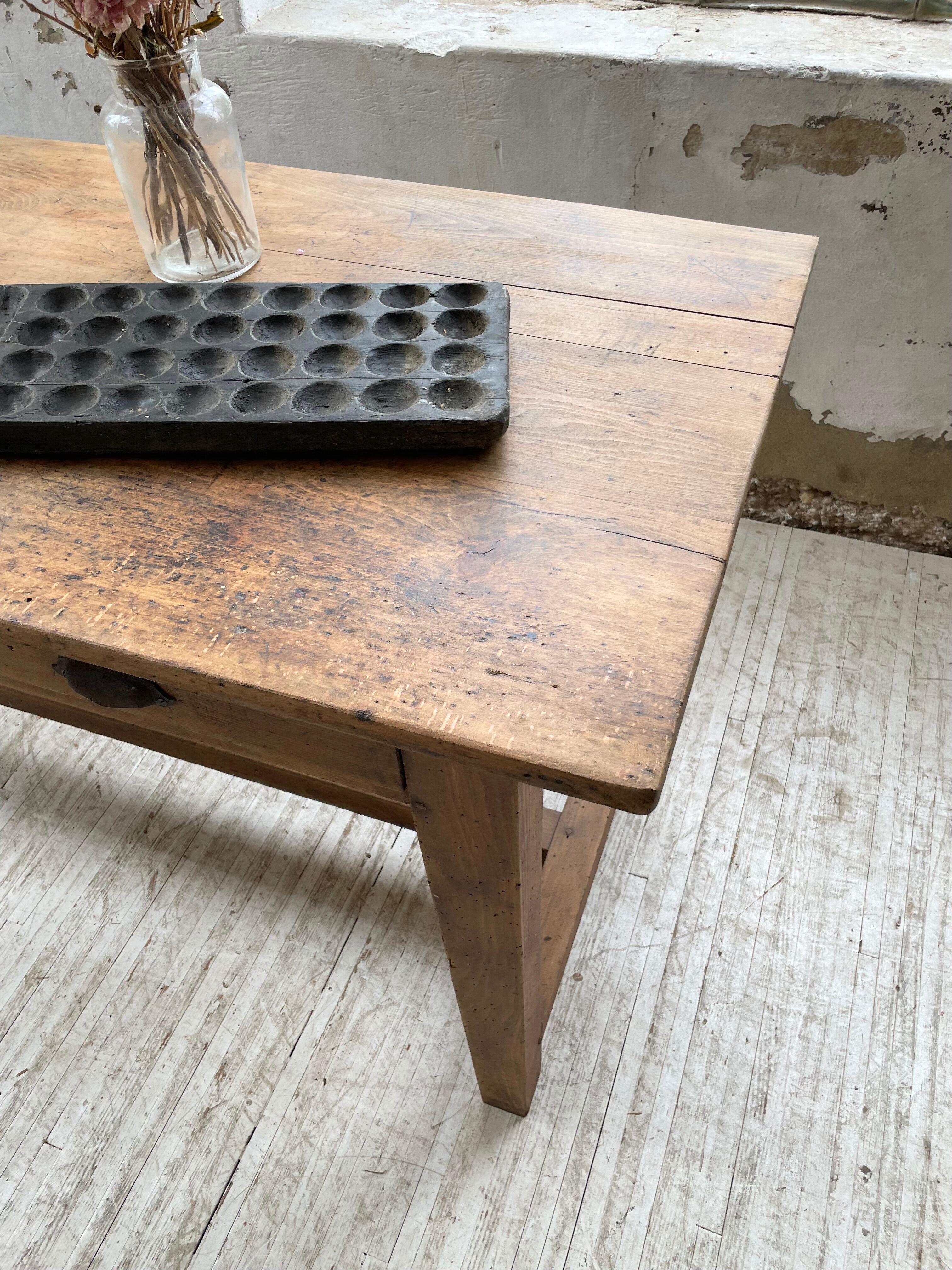 Oak island farmhouse table 2m