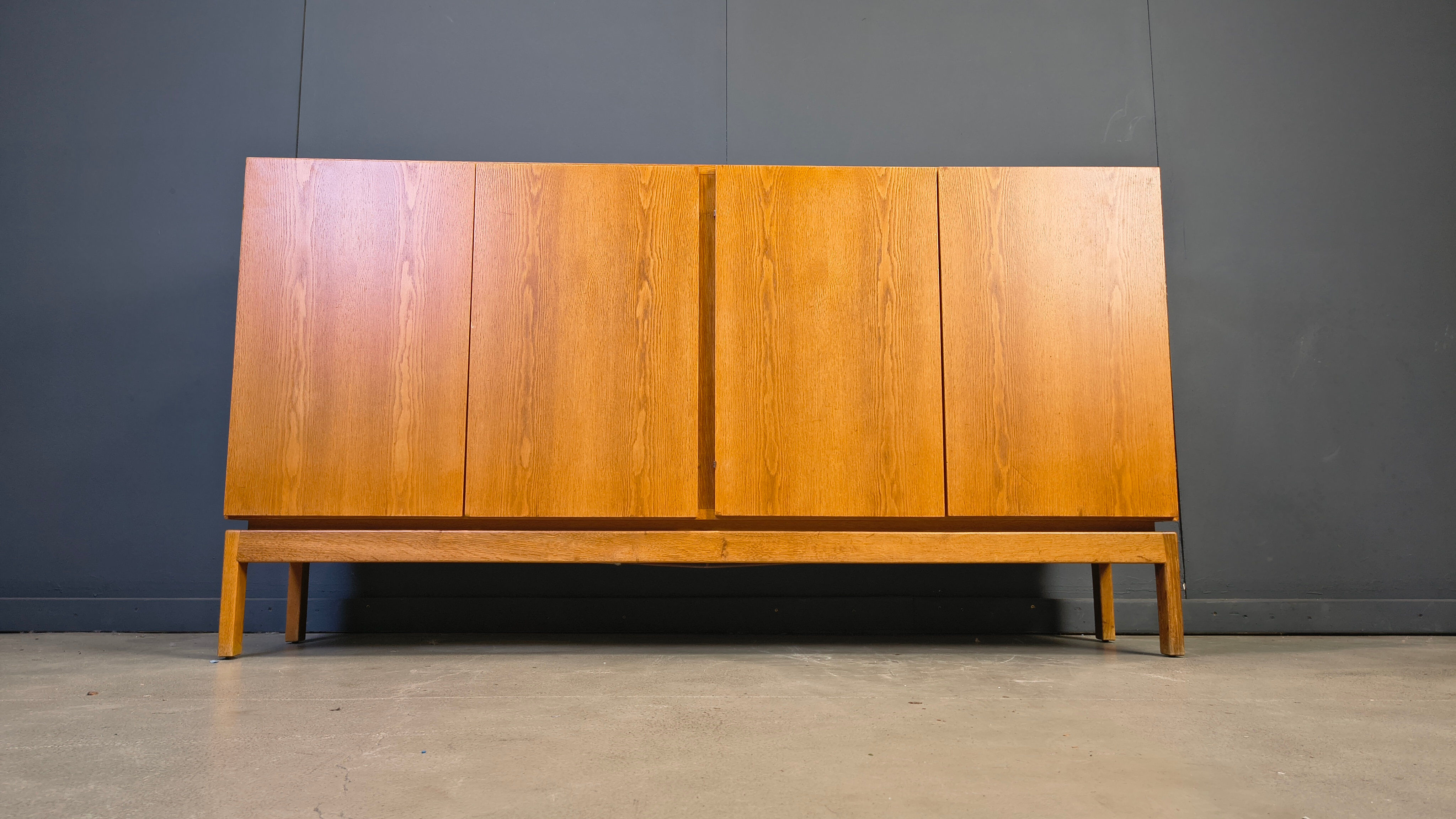 Buffet par Vandenberghe Pauvers, années 1970