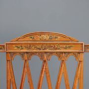 Victorian antique armchair in mahogany, United Kingdom, 19th century