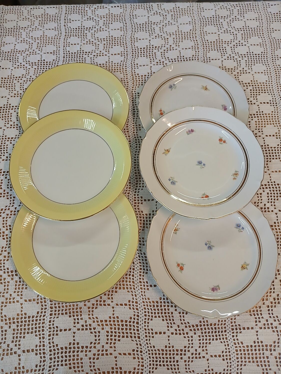 6 mismatched antique dinner plates