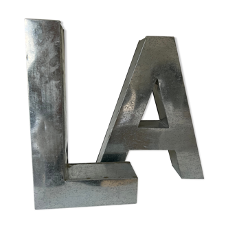 Metal letter - L