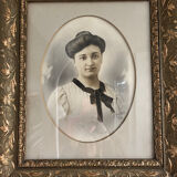 Portrait jeune femme photo 1926 dans cadre 1900 art nouveau