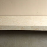 Table basse en travertin incrustation