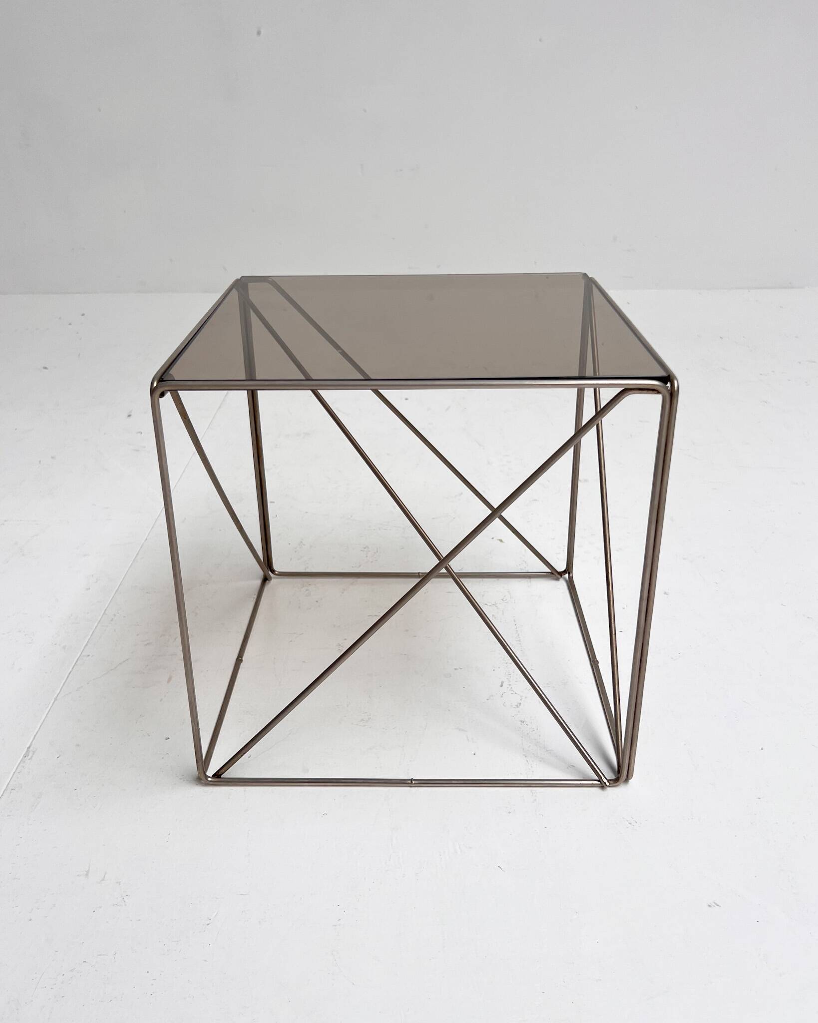 Geometric Isocele side table by Max Sauze, 1960s