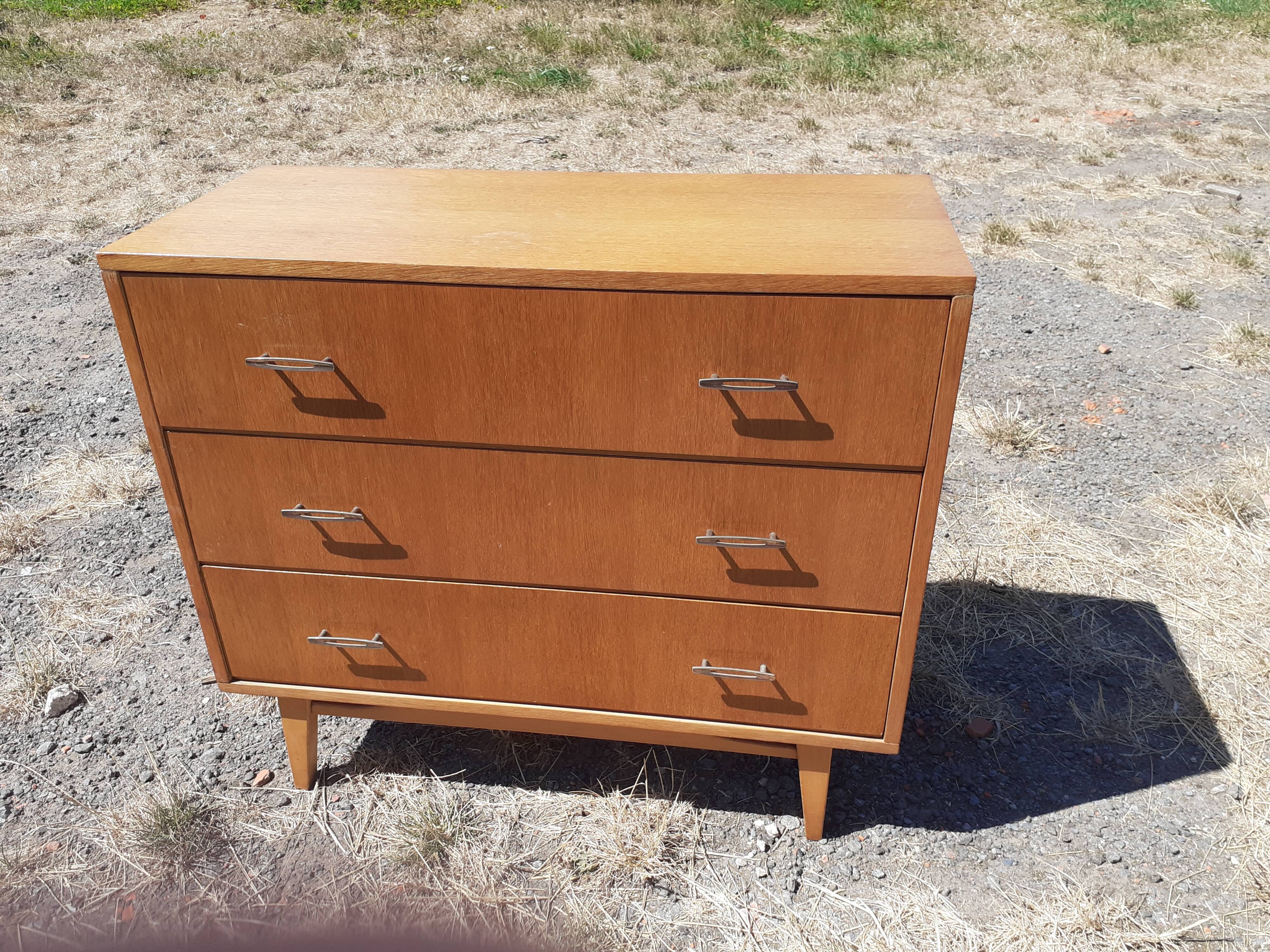 Vintage chest of drawers