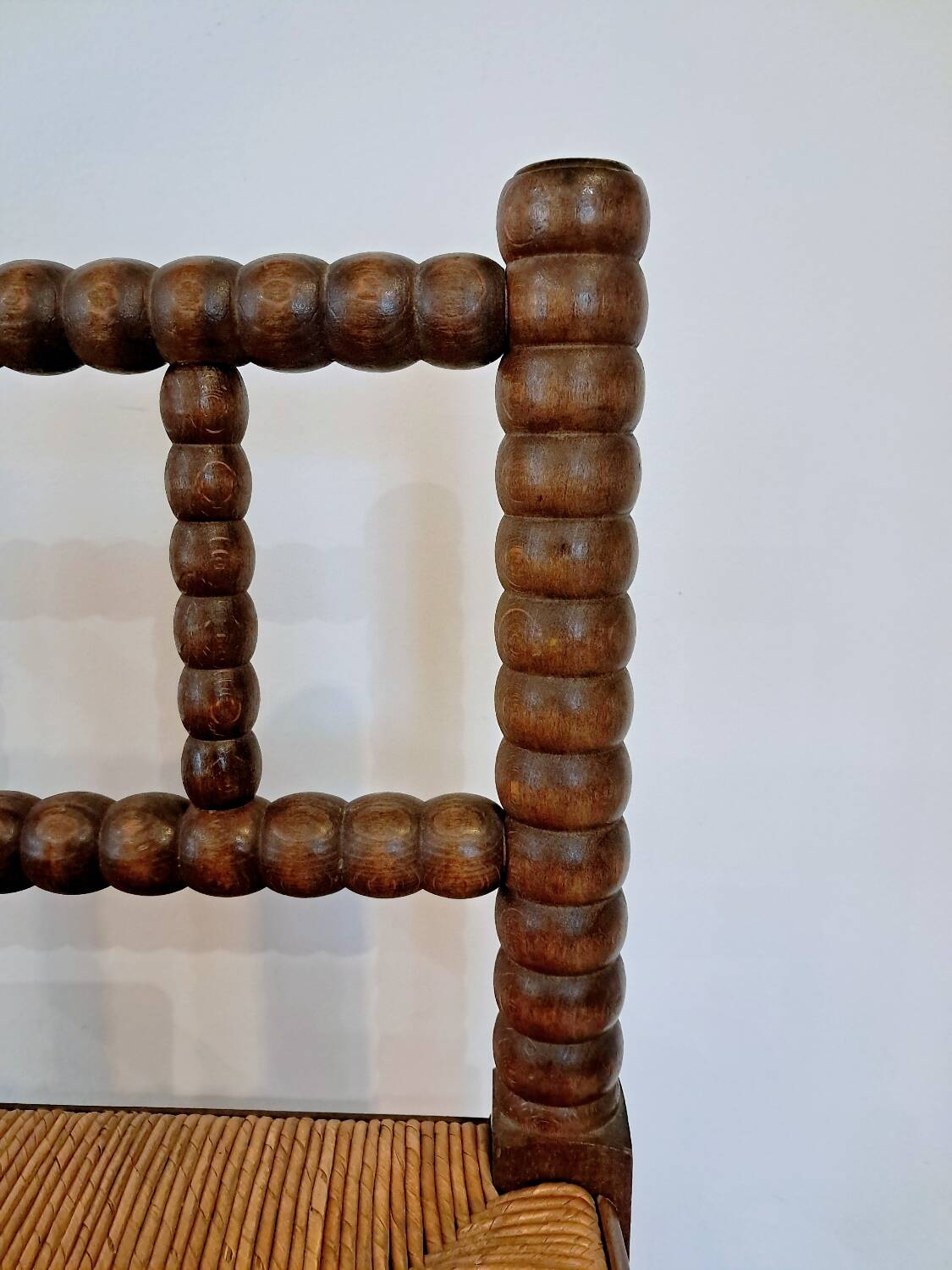 Fireplace corner chair