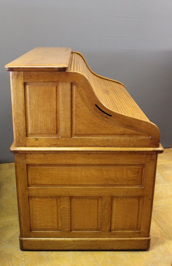 American light oak desk