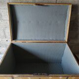Coffre ancien bois peint
