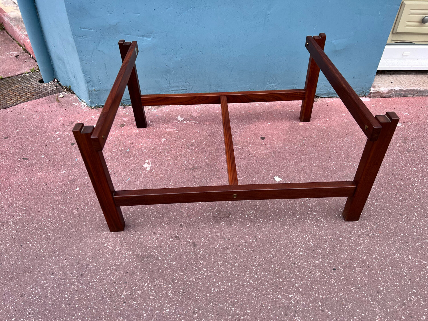 Reversible coffee table by Cees Braakman