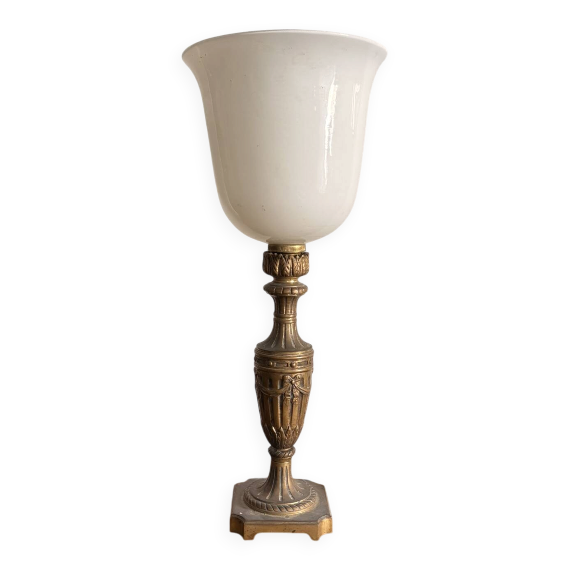 Bouillotte Lamp in Louis XVI Style, Gilded Brass, Opaline Shade