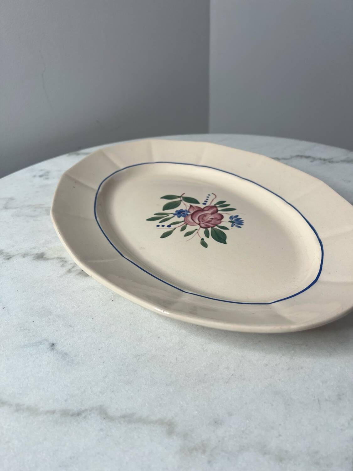 Hand-painted presentation plate Sarreguemines