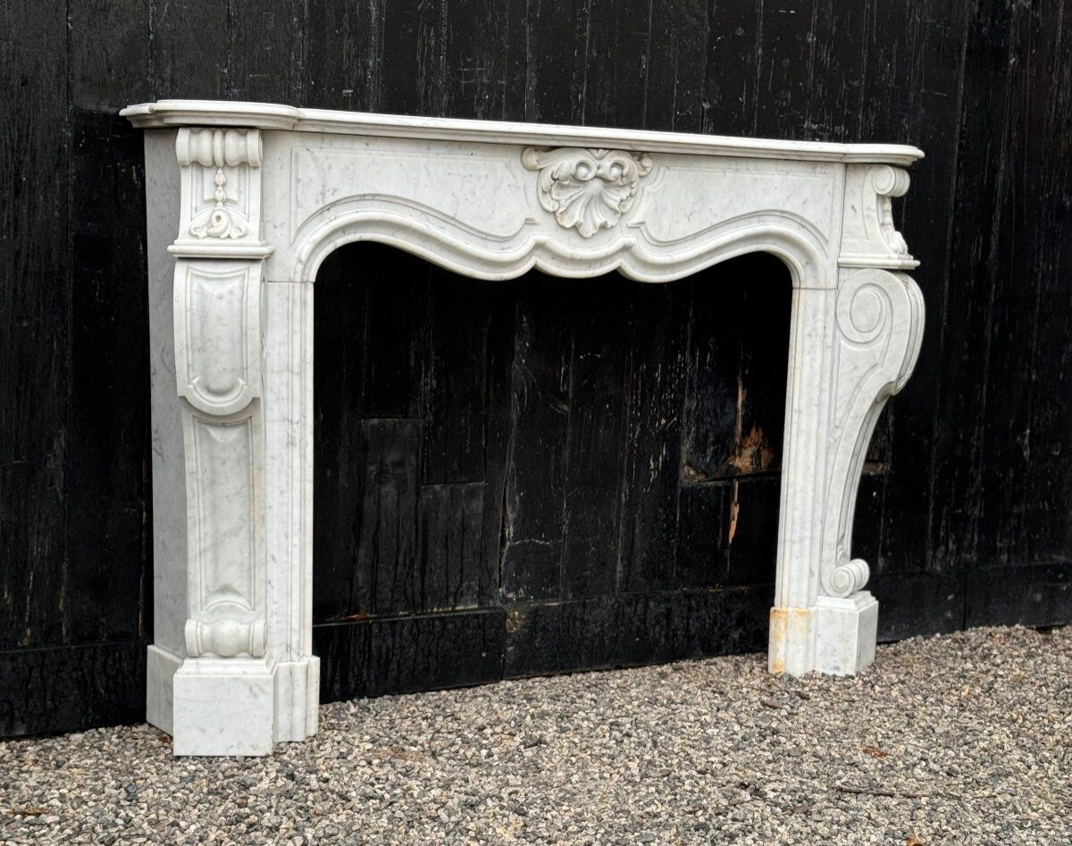 Regency style fireplace in white Carrara marble, circa 1880