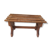 Banc à lattes en bois ancien