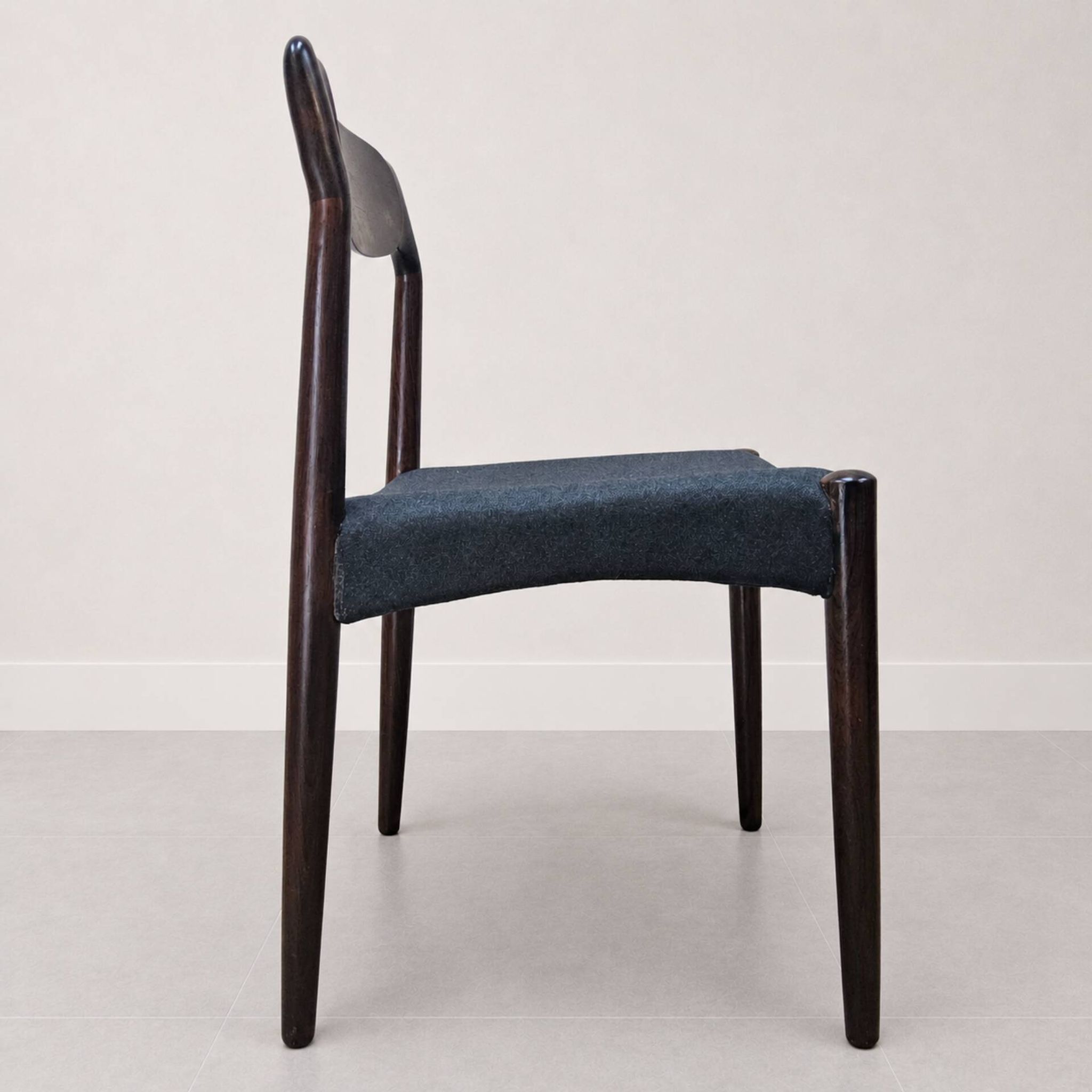 3x Vintage Danish Dyrlund chairs rosewood reupholstered / Scandinavian