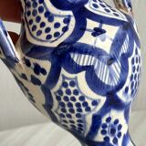 Petit vase en poterie ancienne
