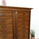 Antieke oude houten archief ladekast