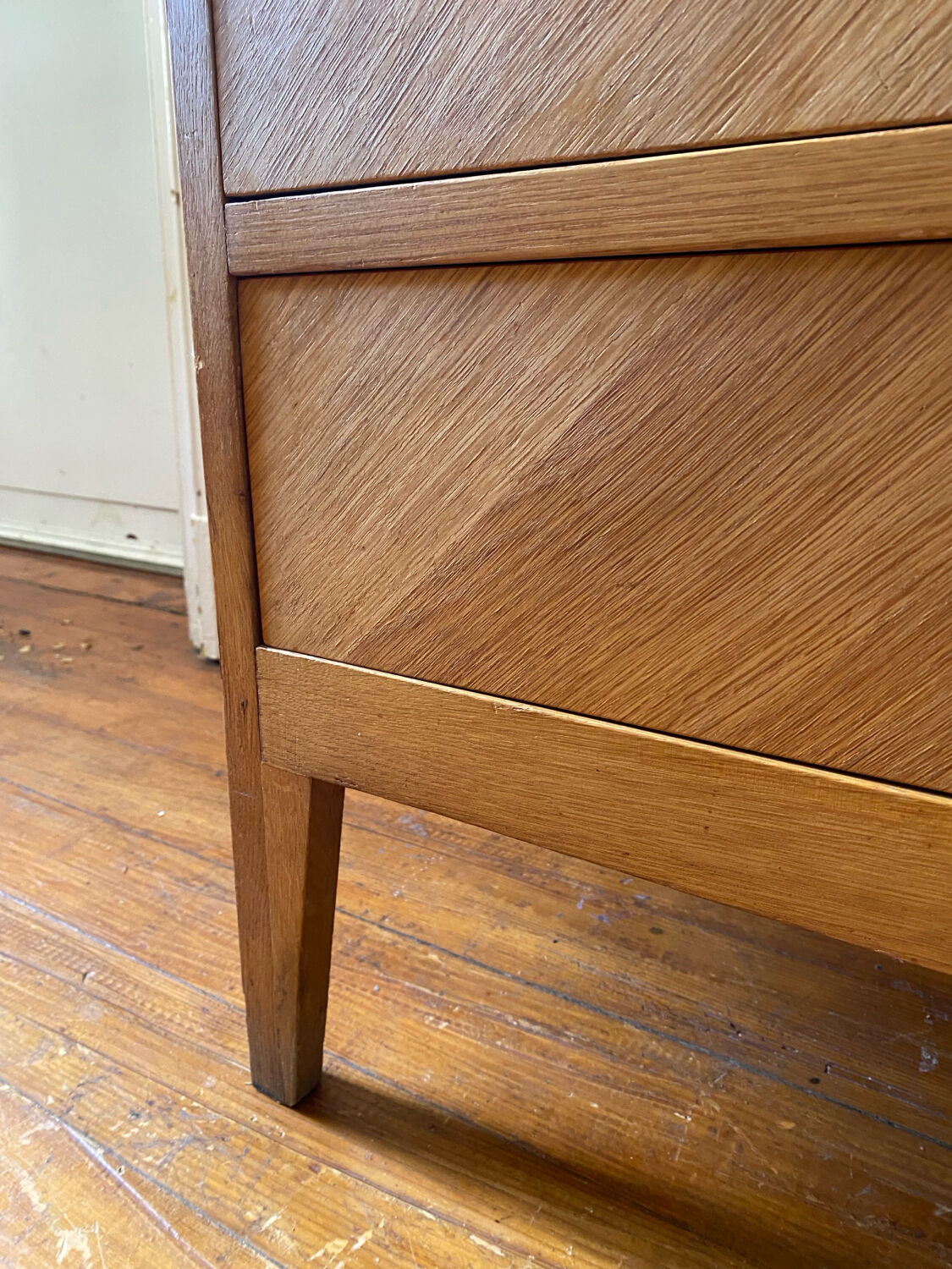 Scandinavian 4-drawer commode with vintage compass legs