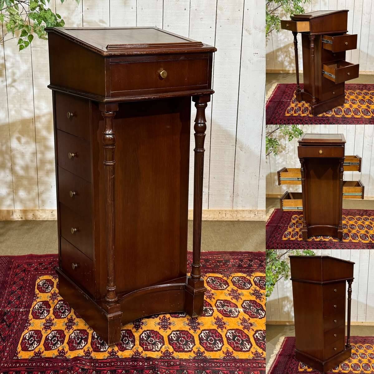 English desk in mahogany from the 1950s.