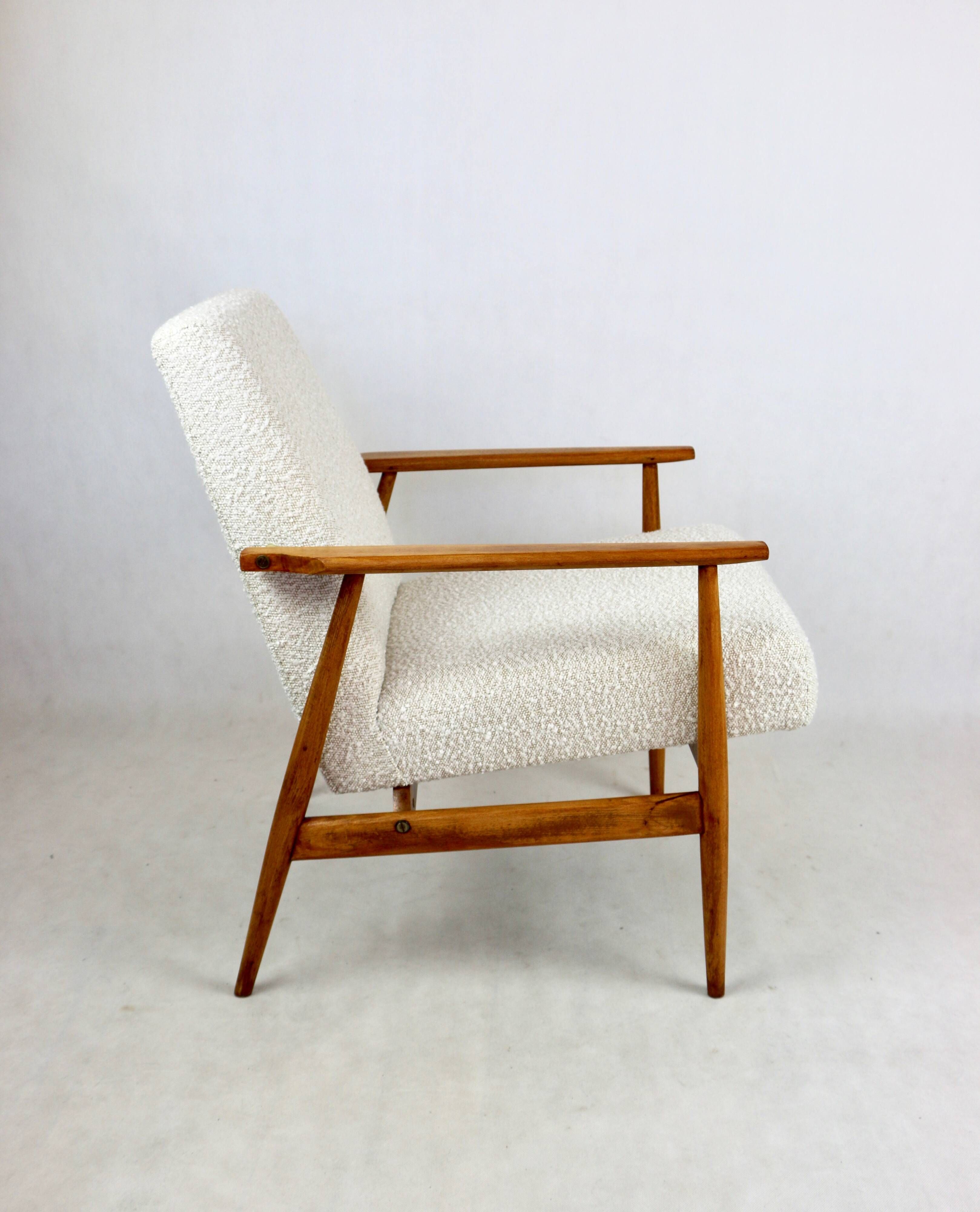 Armchair 'Lis', 1970s, white boucle, design by Henryk Lis - natural beech wood