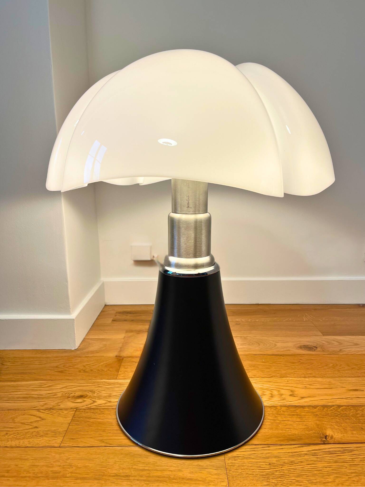 Lampe Pipistrello 620 LED Dimmable – Testa di Moro – État Neuf