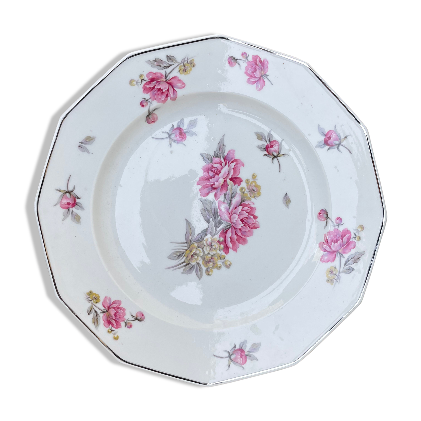 Floral pattern dish