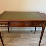 Very nice mahogany and green leather desk
