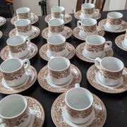 22 cups and saucers Bareuther Waldsassen distributed by Chomette Favor.