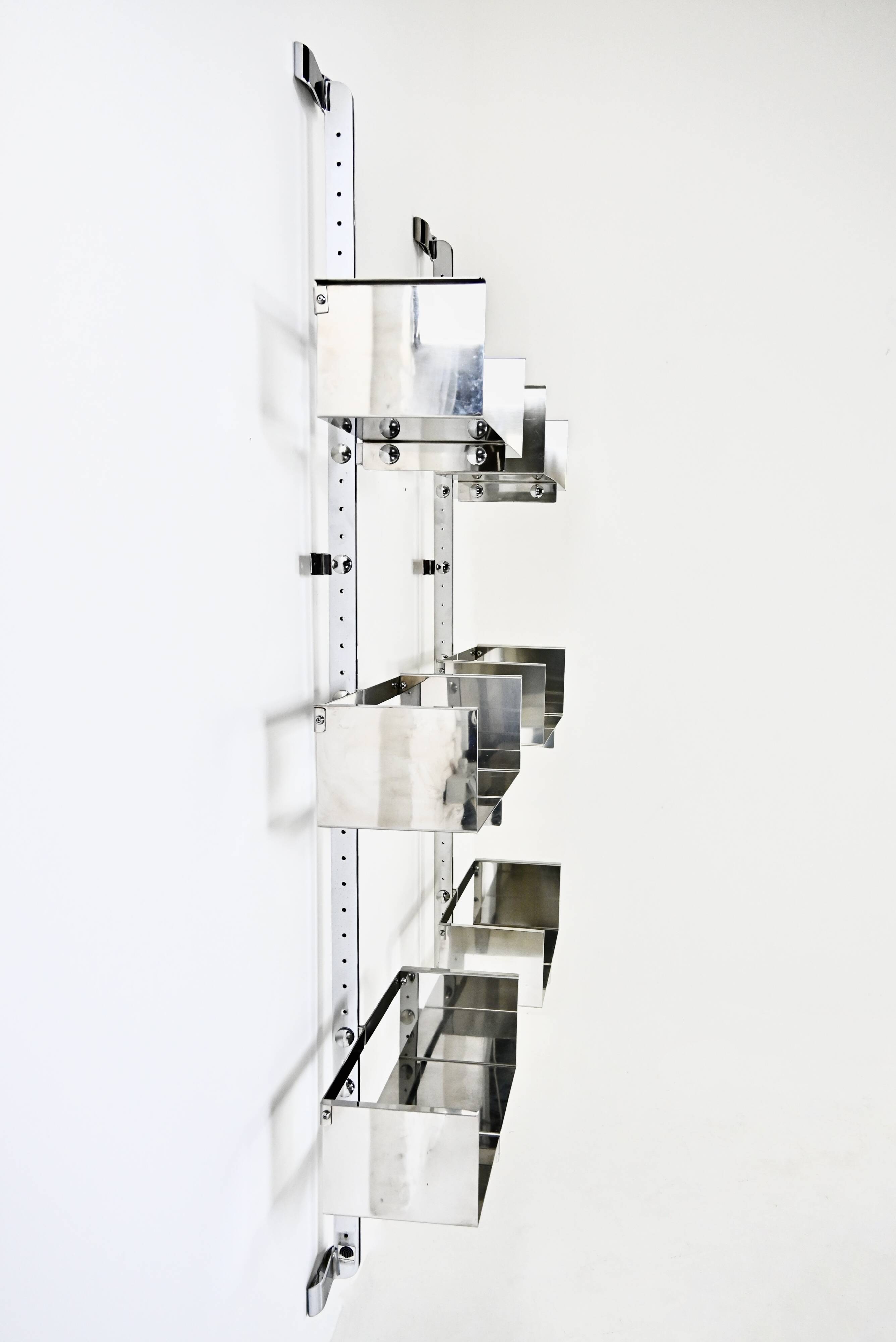 Pair of P700 wall units by Vittorio Introini for Saporiti, 1960s