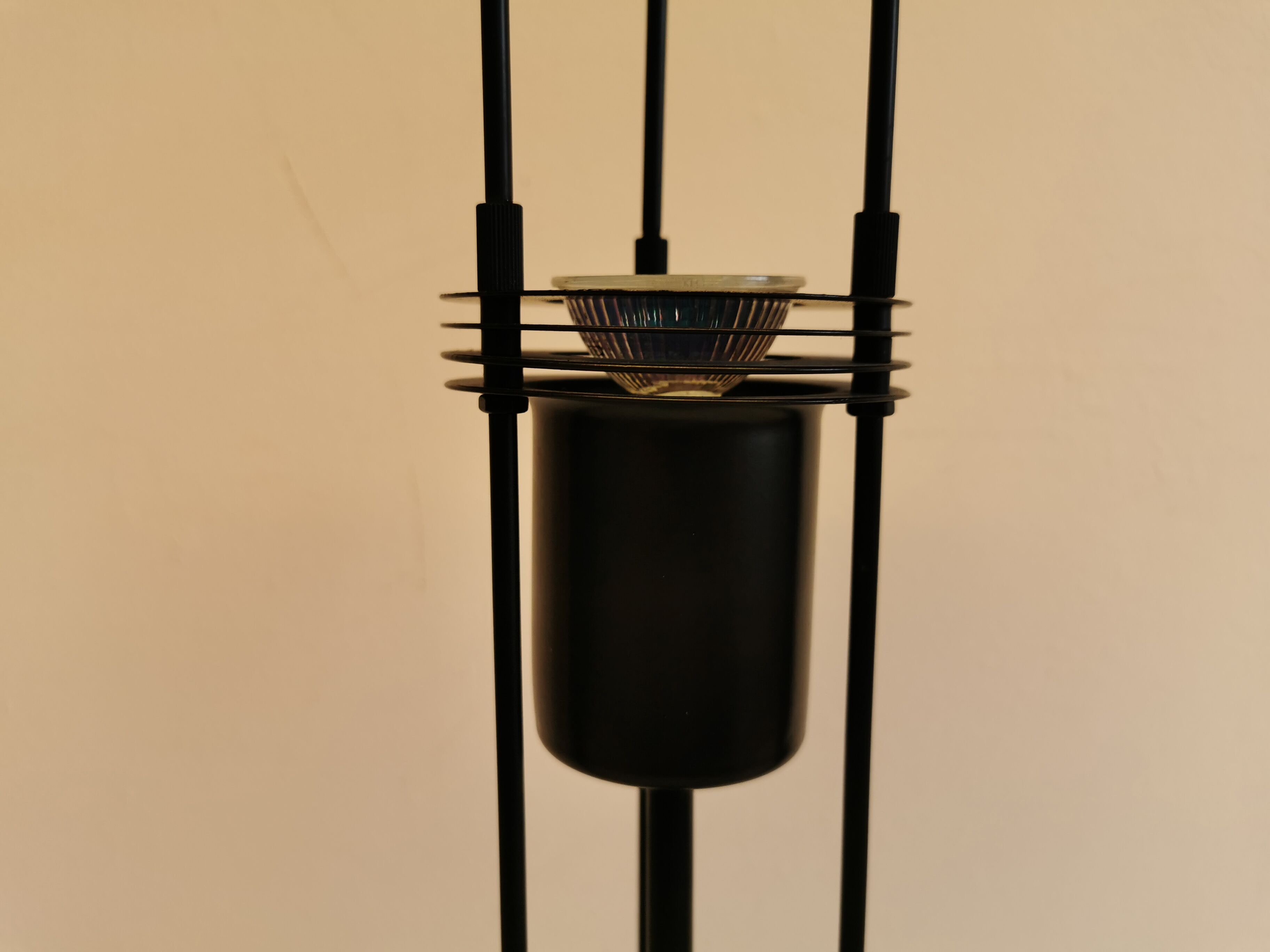 Table lamp in black colour