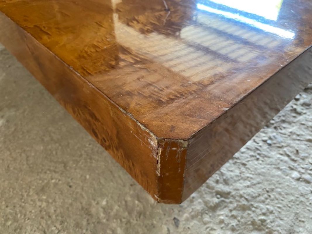 Table basse en loupe d’orme Roche et Bobois vintage 70s
