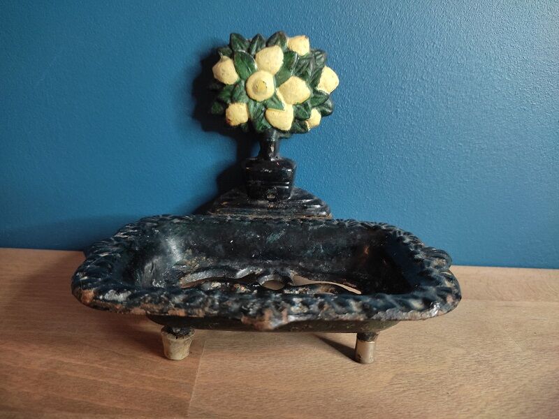 Door Soap on foot in black enamelled metal Old vintage décor dp 0222f042
