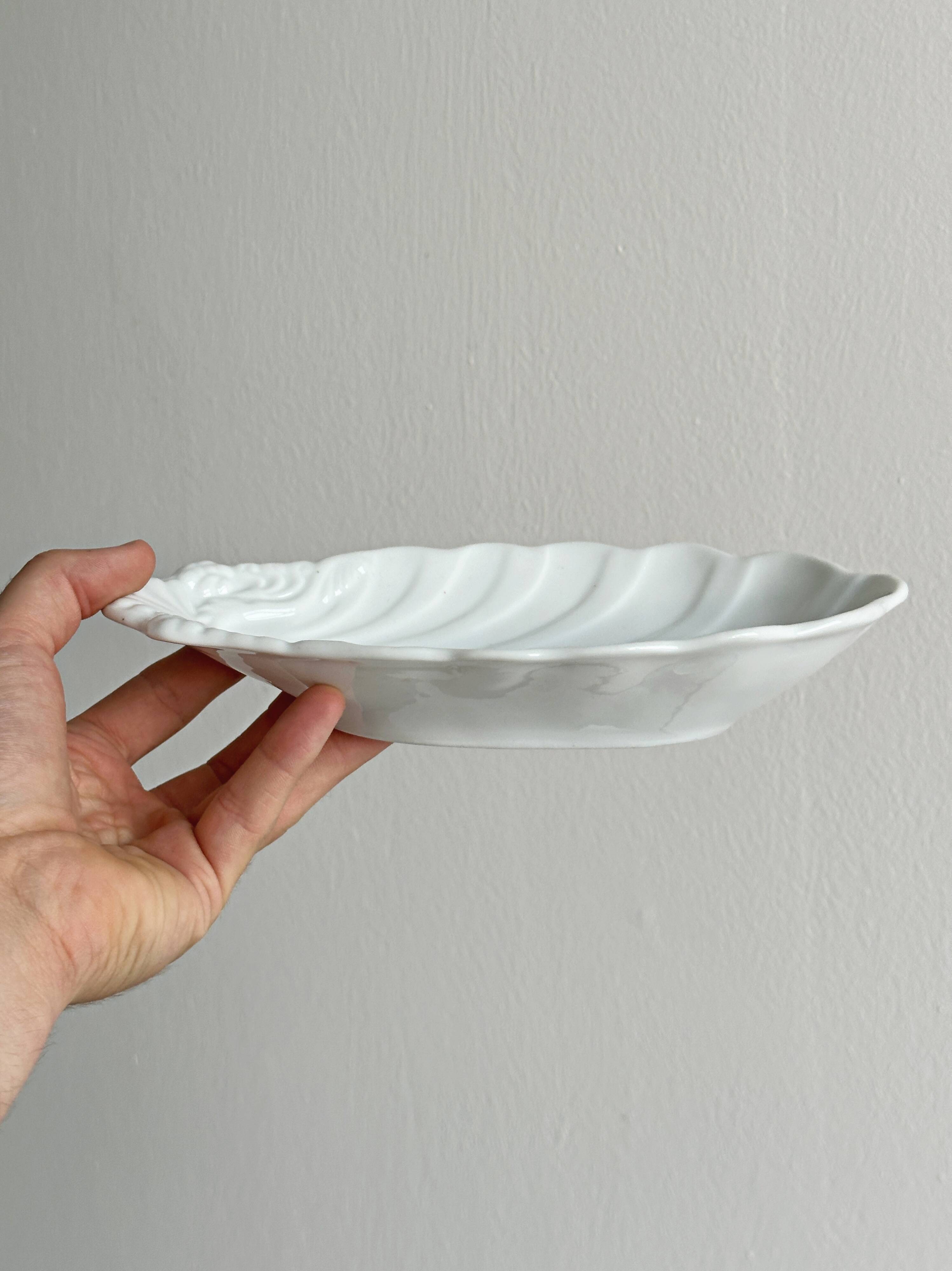 Coupelle en porcelaine blanche