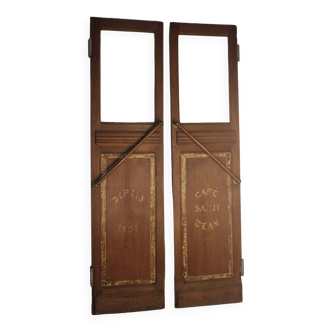 Bistro/cafe swing doors