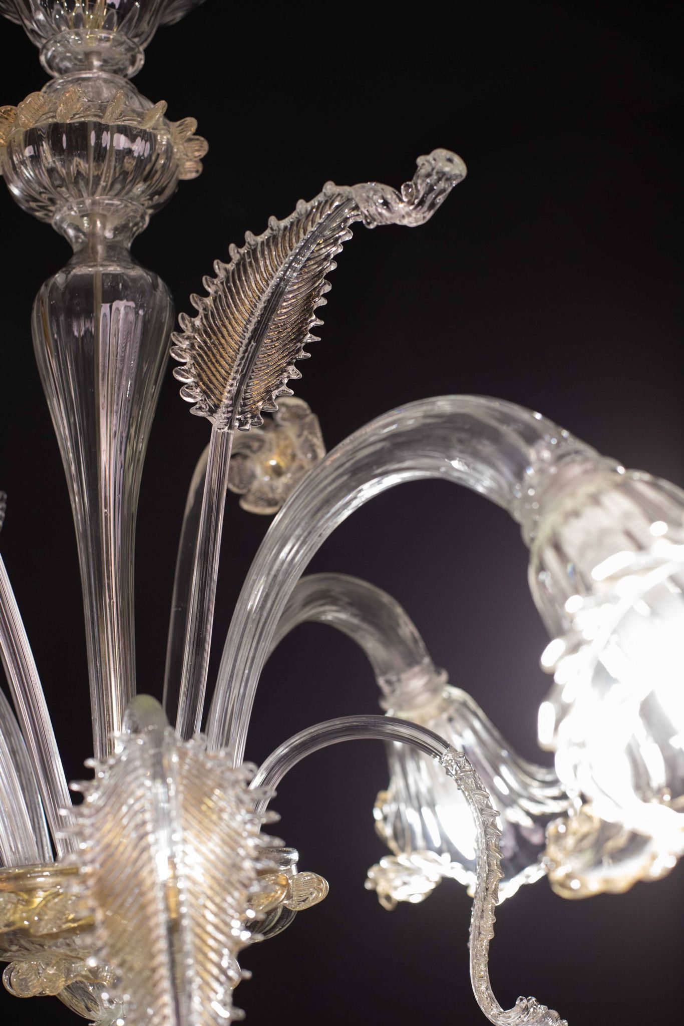 Charming vintage Venetian chandelier, transparent and gold Murano glass, 1970s