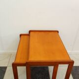 Ensemble de tables gigognes des années 1960