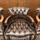 Ensemble de fauteuils Chesterfield anglais classiques