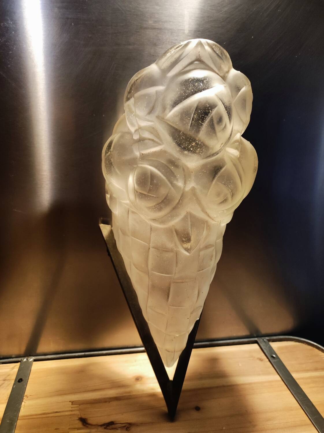 Art Deco wall light by Degué