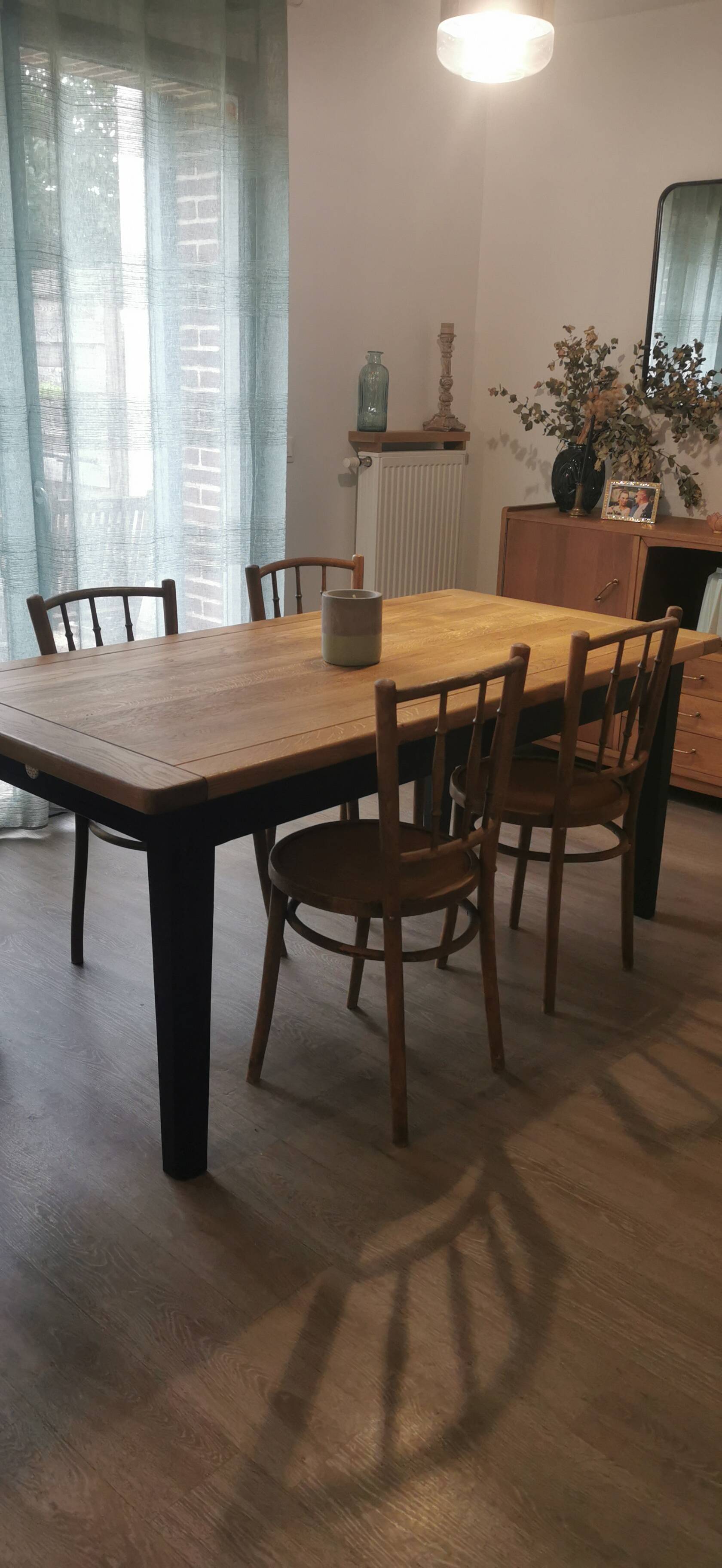 Set of 4 bistro chairs