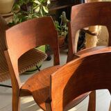 4 mahogany wooden chairs