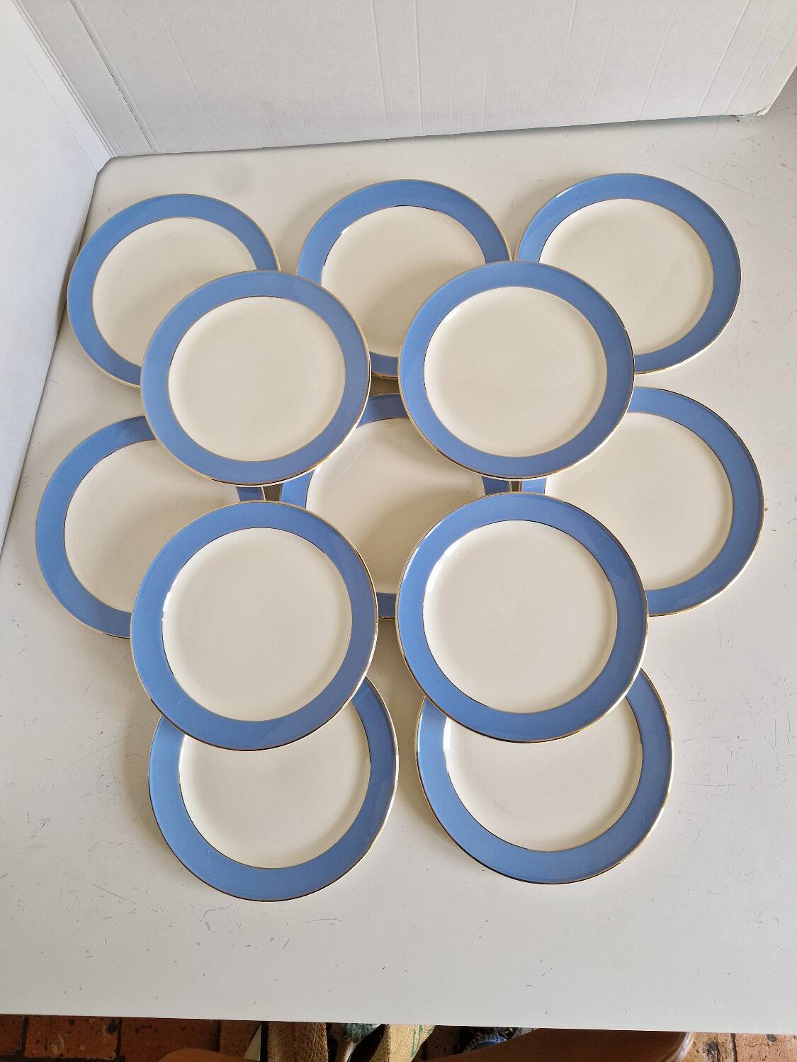 12 assiettes à dessert Villeroy & Boch modèle Orléans